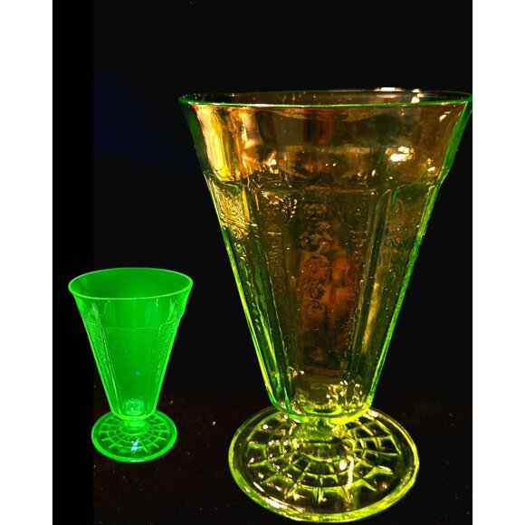 1930s Anchor Hocking Uranium Princess Tumbler 10 oz. Excellent - Picture 1 of 6